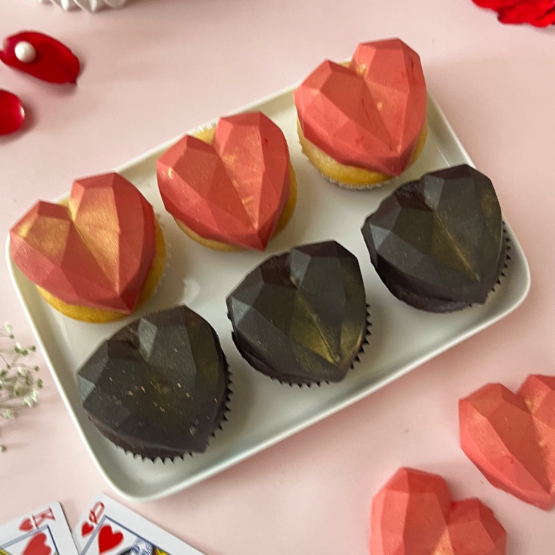 Heart Shape Cupcakes Box of 6