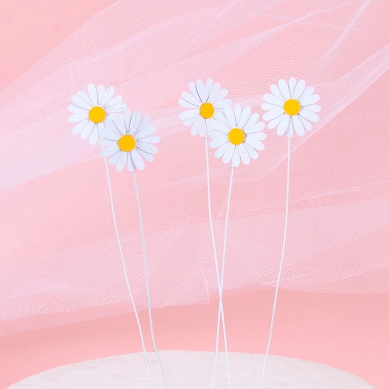 Daisy Flower Cake Toppers 5pk