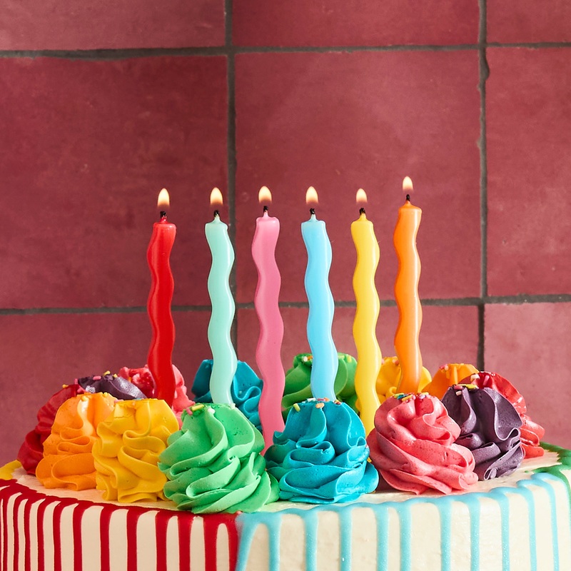 Bright Wavy Cake Candles x 12