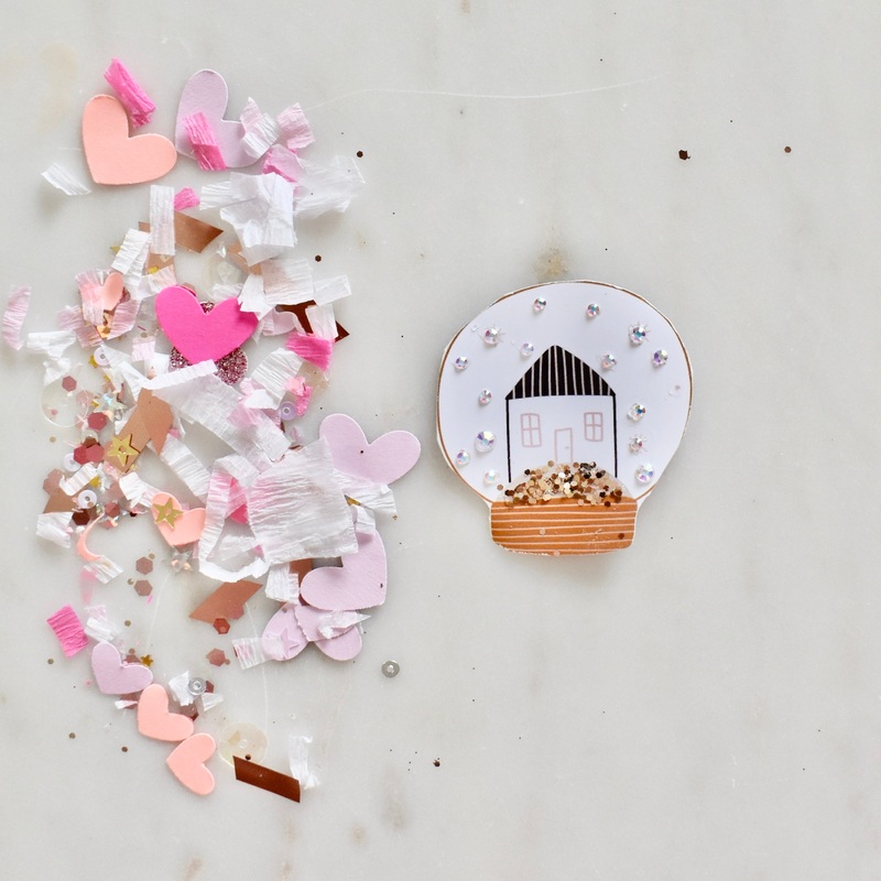 Snow Globe - Confetti Charm