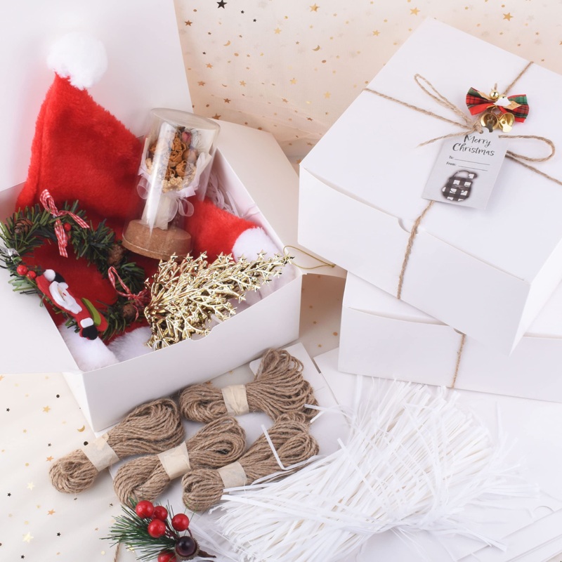 White Gift Set of Boxes with Twines and Grass, 16 Pcs