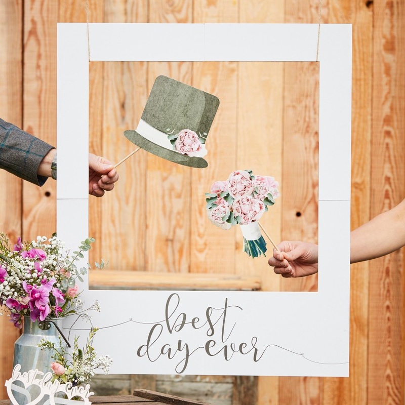 RUSTIC COUNTRY GIANT POLAROID SIGN