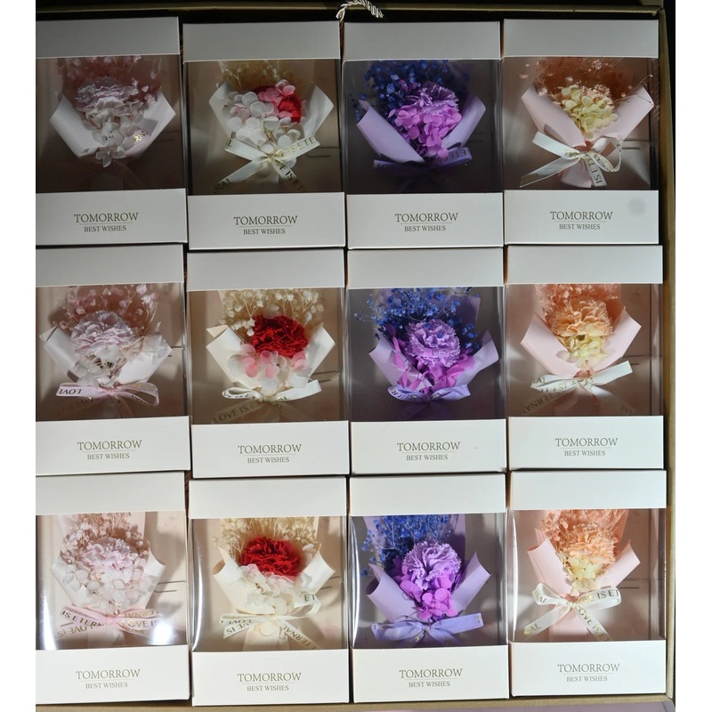Timeless Blooms Flower Card - Preserved/Dried Flower Bouquets Assorted