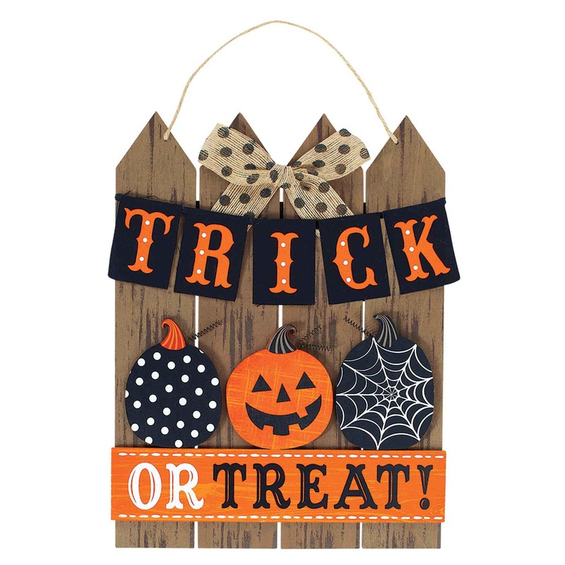 Fence With Pumpkins Hanging Decoration