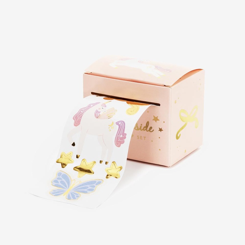 1 rouleau de 23 stickers licorne