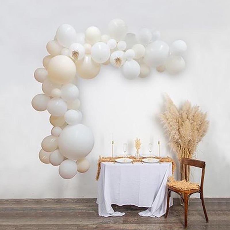 Arche de ballon blancs et crmes