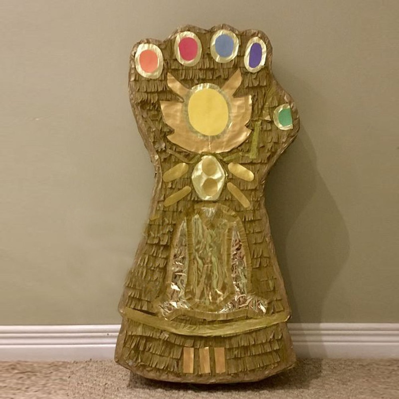 THANOS GAUNTLET PINATA