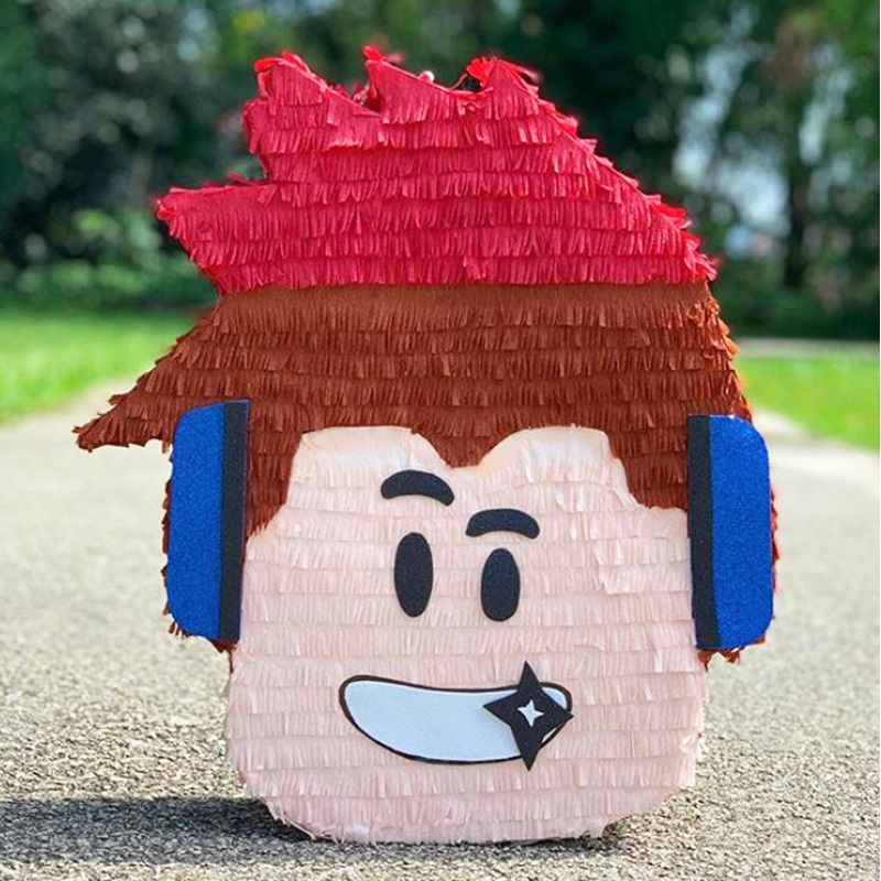 ROBLOX HEAD PINATA