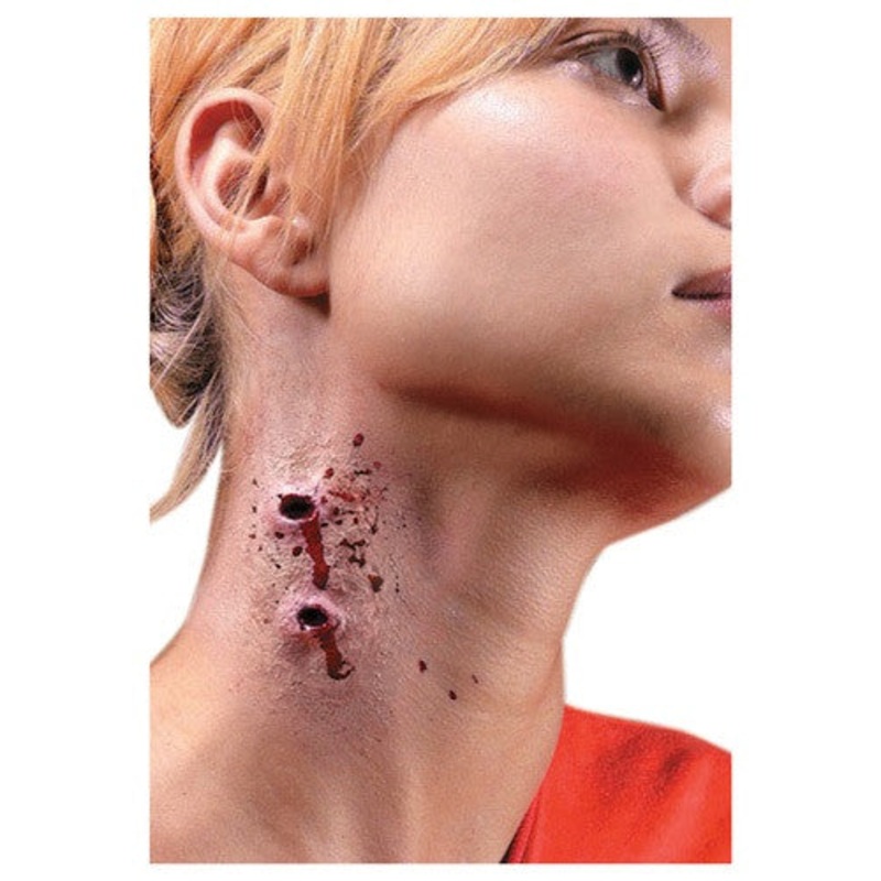 VAMPIRE BITE MAKEUP SET