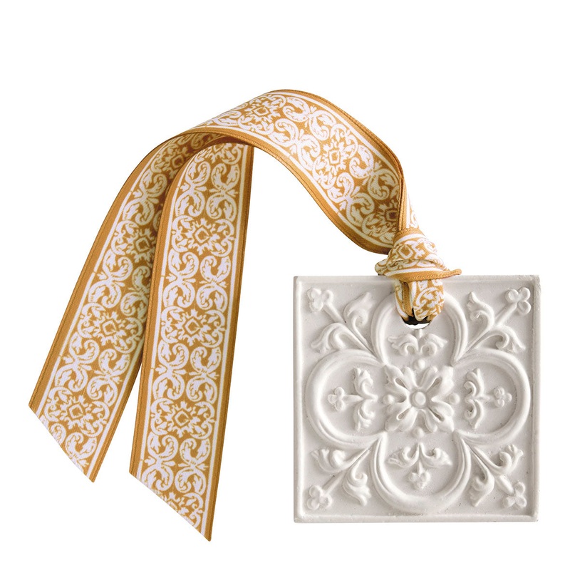 Scented Tile Detail with Bow