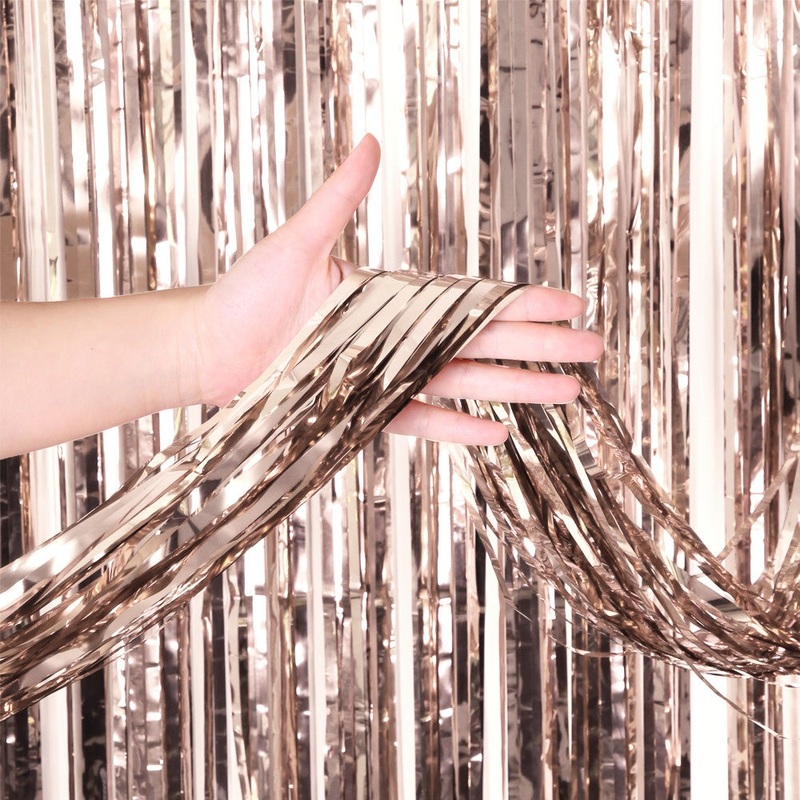 3ft6.5ft Foil Fringe Curtain - Metallic White Gold